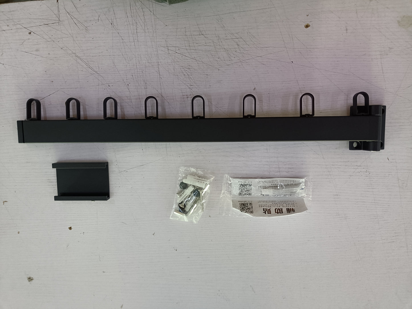 New Indoor Invisible Clothes Hanger